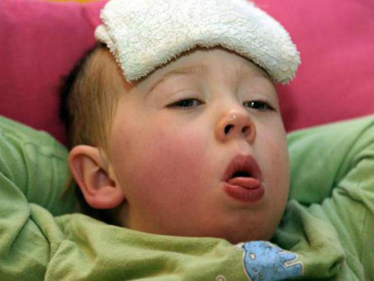 Сухой кашель у ребенка чем лечить, Комаровский