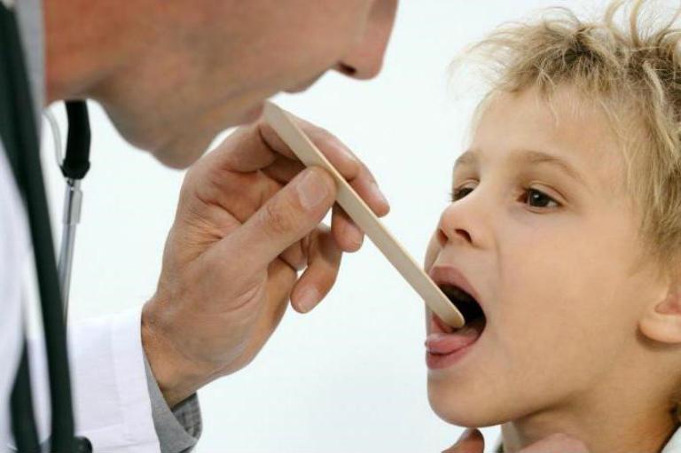 Как быстро вылечить кашель у ребенка