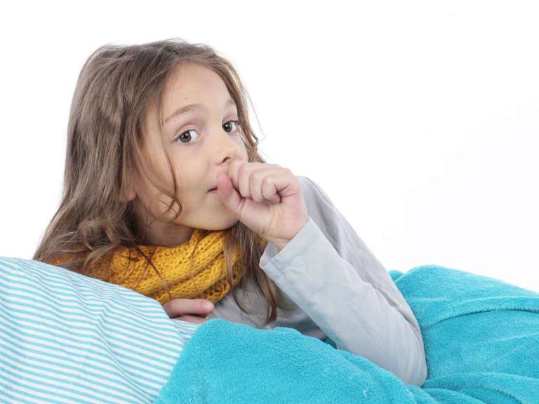 Сильный кашель у ребенка без температуры как лечить