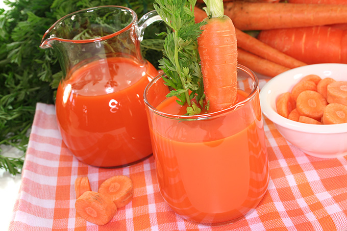Какие соки при панкреатите можно пить? Можно ли картофельный, томатный или морковный сок?