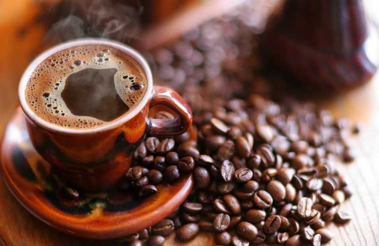 Кофе повышает или понижает давление